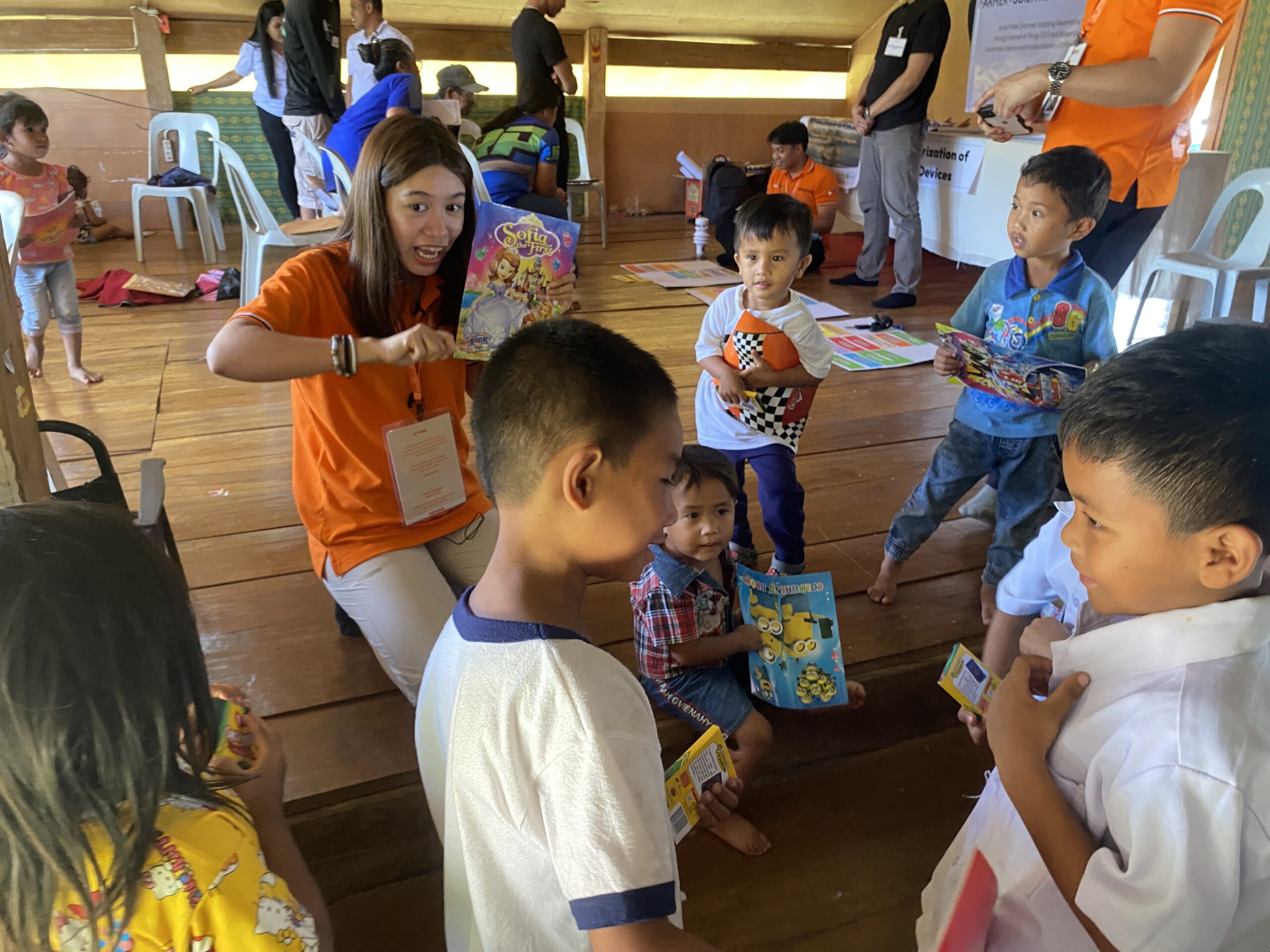 jessa with kids of farmers