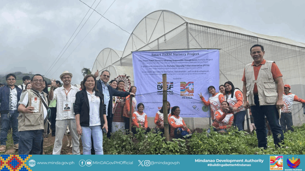DA and MinDA visits smart farm in bukidnon